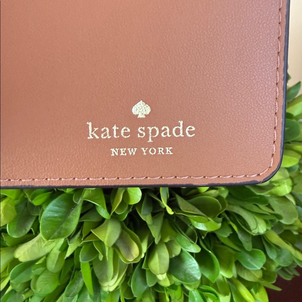 KATE SPADE ♠️ New York 🤎Leila🤎LEATHER MEDIUM BIFOLD WALLET 🌟EUC🌟 - Picture 13 of 17